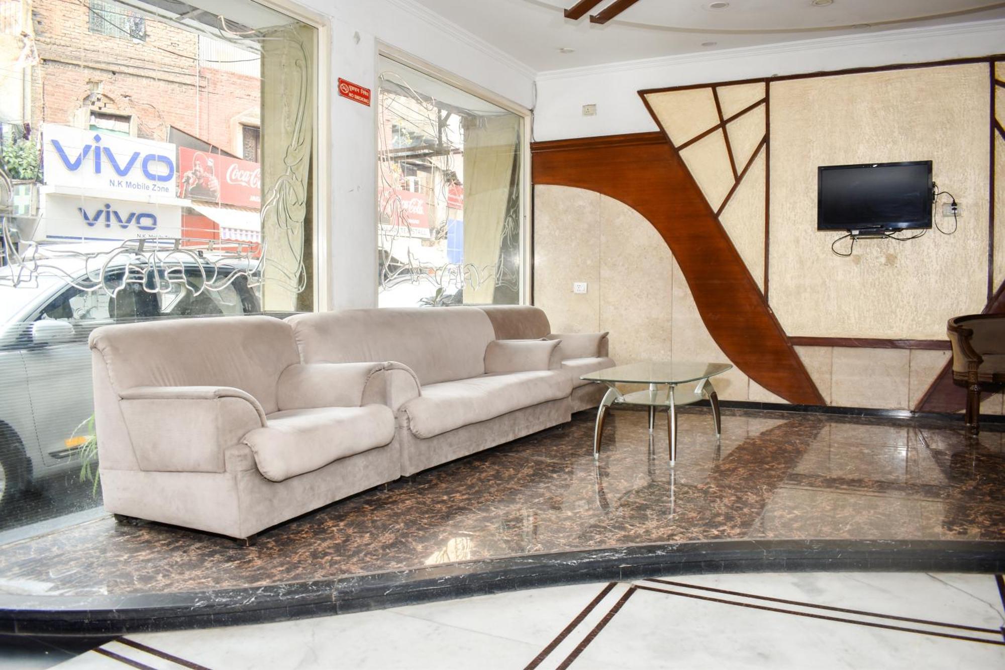 Hotel Chanchal Continental - 02 Mins From New Delhi Railway Station Bagian luar foto