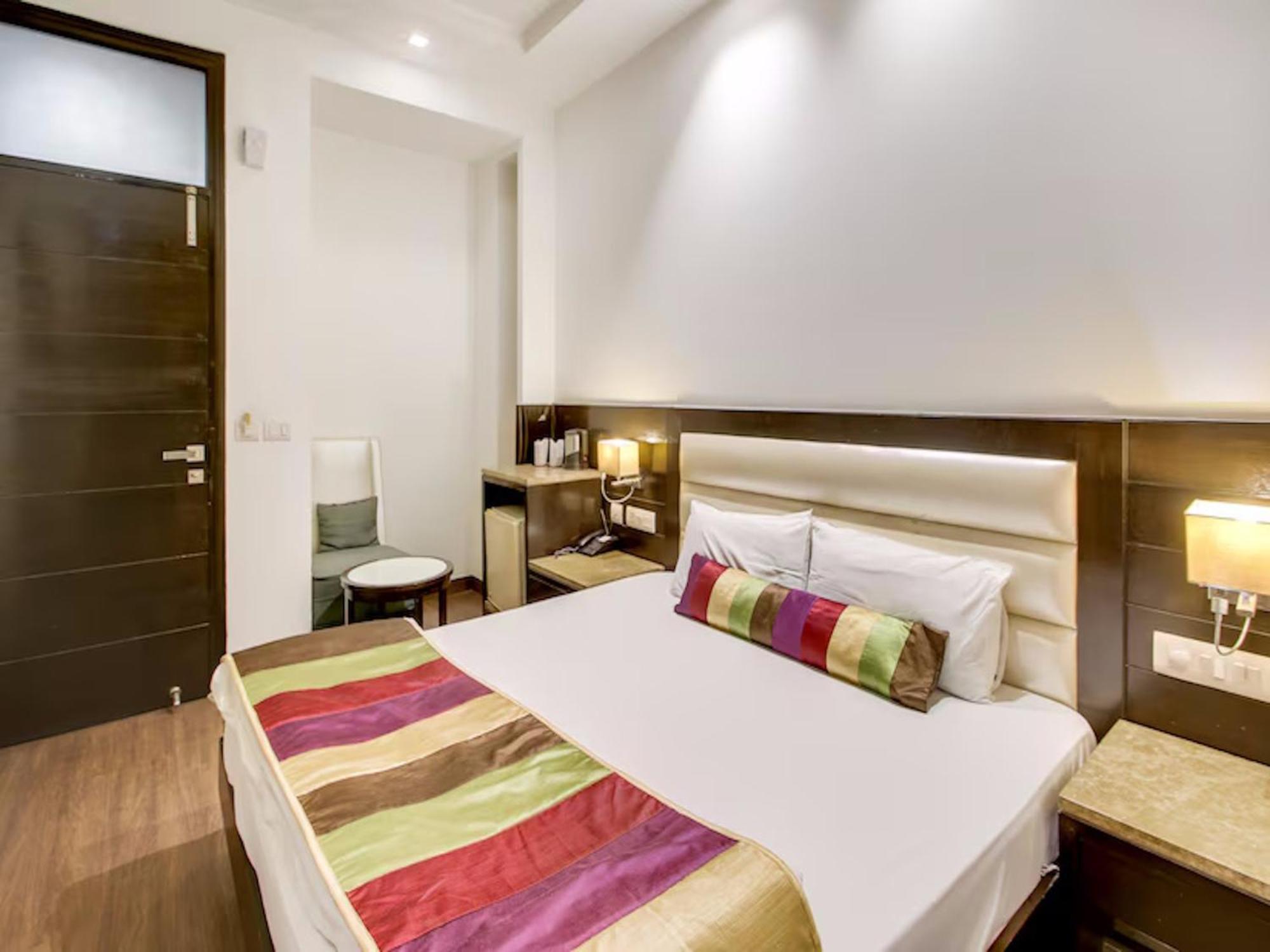 Hotel Chanchal Continental - 02 Mins From New Delhi Railway Station Bagian luar foto